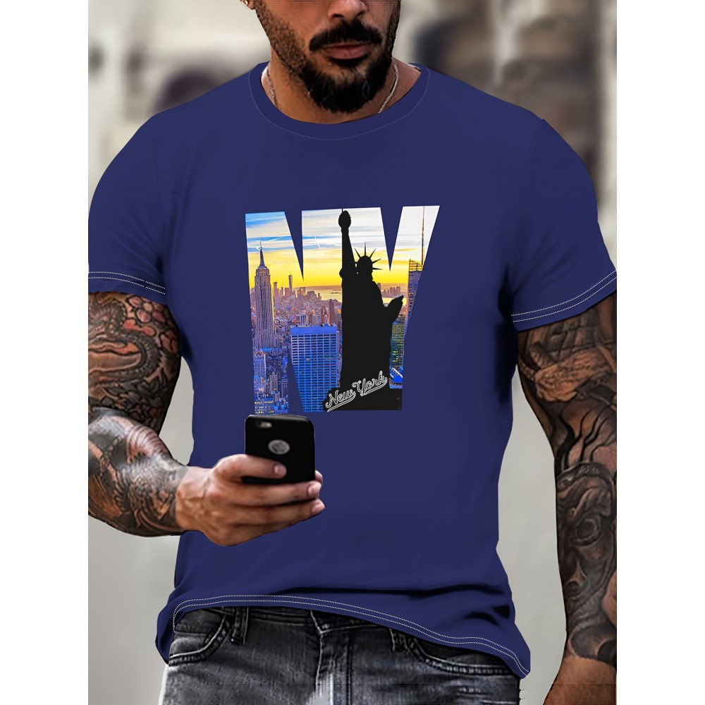 ニューヨークスカイライングラフィックメンズブルーショートスリーブTシャツ - スタチュオオフリバティ&シティスケープデザイン付きのカジュアルアウトドアティー、ポリエステル、ラウンドネック、夏用、カジュアルな夏用 | 都市カジュアルウェア | ポリエステル生地